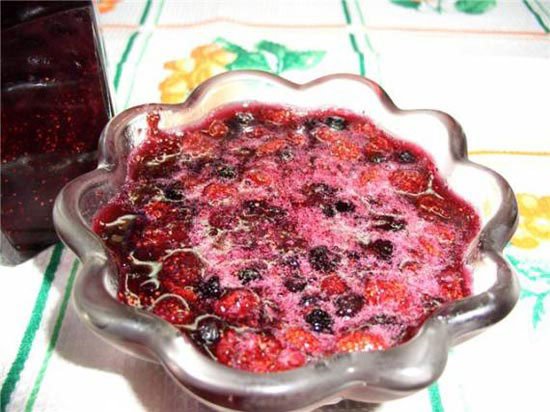 Варенье из черники и земляники