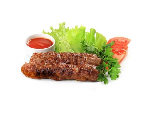 Люля-кебаб с соусом