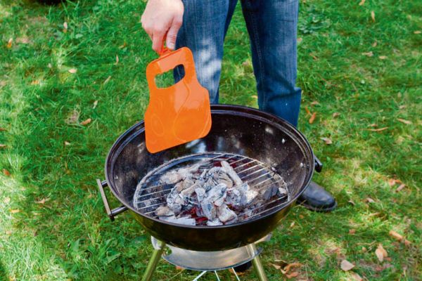 Использование опахала для мангала