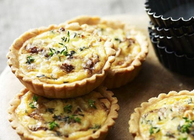 Жюльен с курицей и грибами